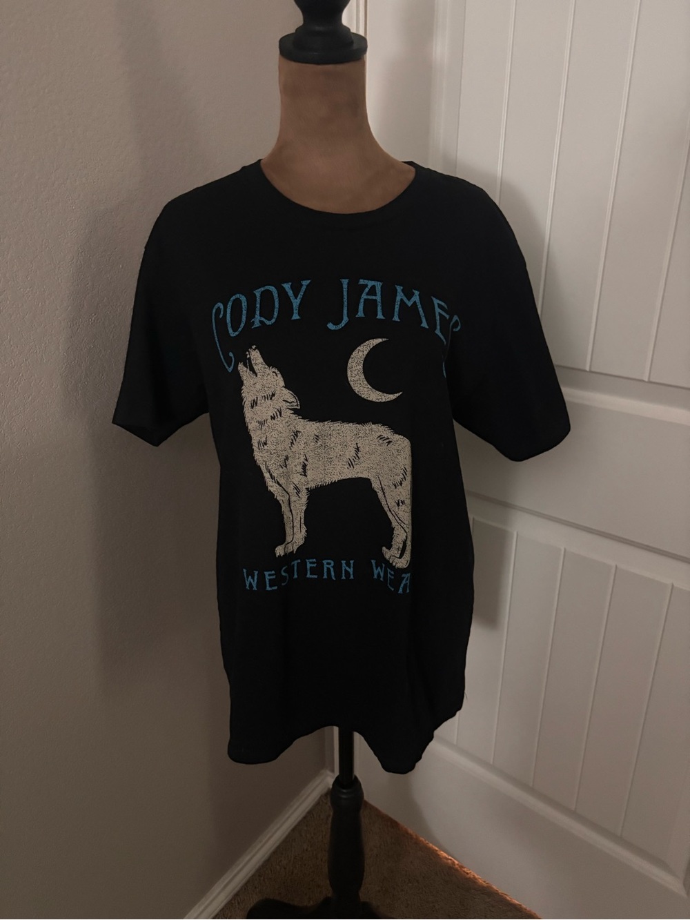 Cody James Black Short Sleeve Graphic Tee - Wolf Moon